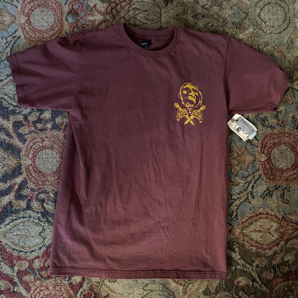 New w/ tags Obey Giant shirt  tee medium (maroon)